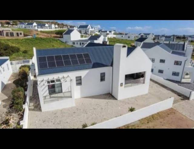 3 BEDROOM HOUSE FOR SALE IN DA GAMA BAY